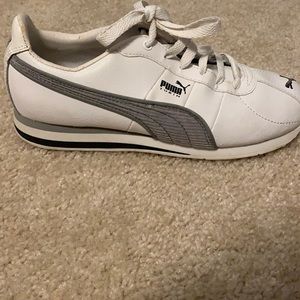 Puma tennis shoes